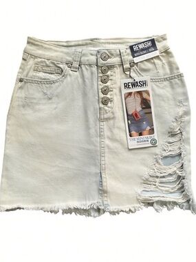 Vintage Reunion Jr’s Rewash Mini Skirt distressed denim five button closure NWT